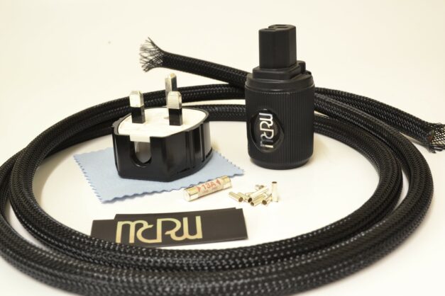 MCRU No.1 DIY Mains Lead Set