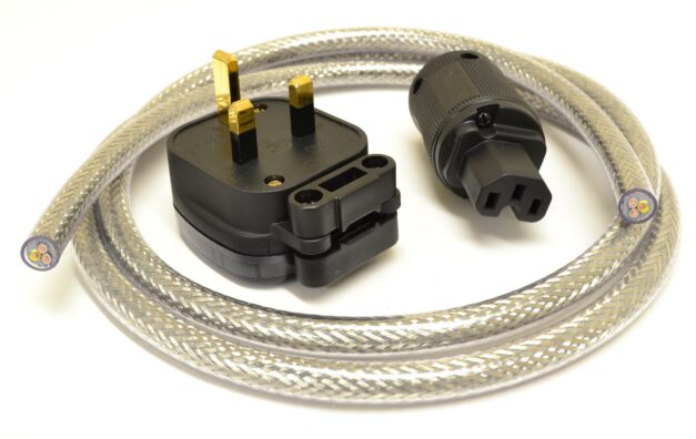 MCRU NO.22 DIY MAINS LEAD SET