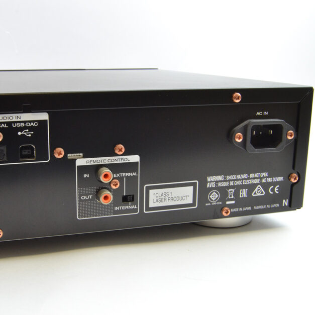 Marantz SA-8005 SACD/CD Player - Image 3