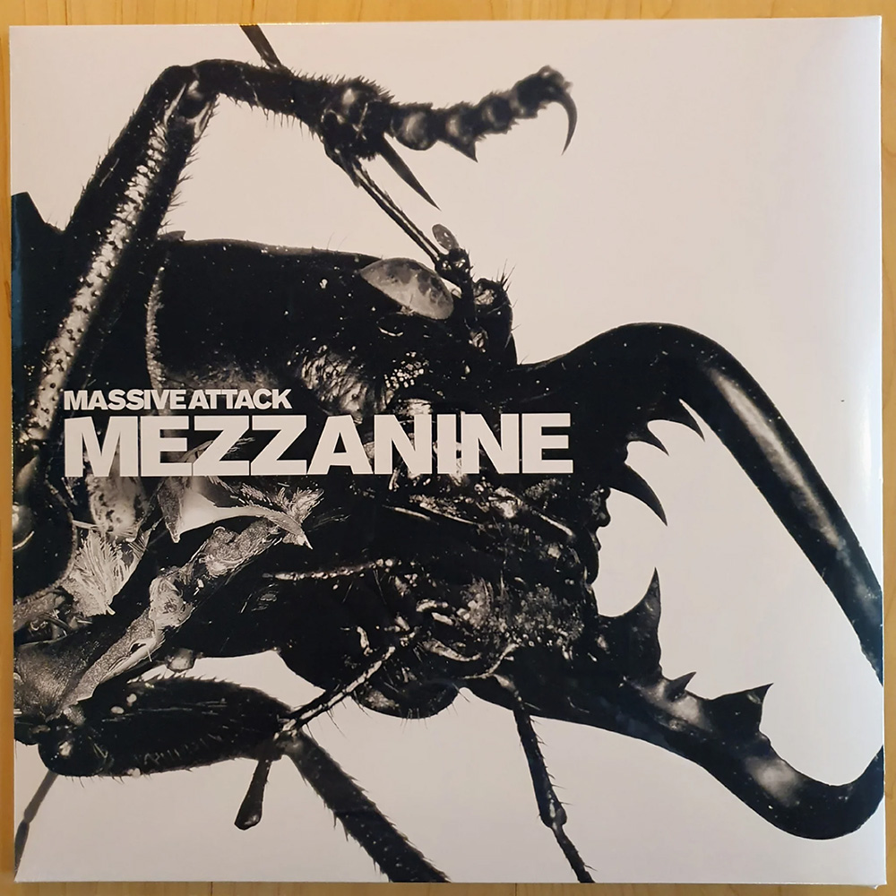 Massive-Attack---Mezzanine Massive Attack - Mezzanine 2LP 180G Vinyl Record - Image 1